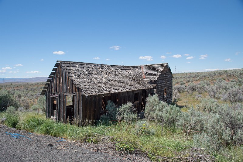 D05_0296.jpg - Near Maupin, OR