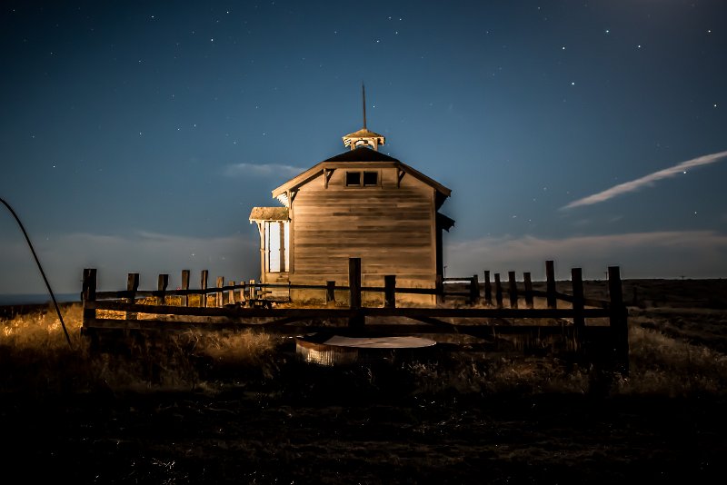 D80_8214.jpg - Center Ridge School near Dufur, OR