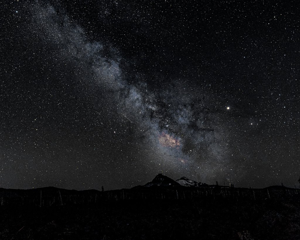 D05_0257-Edit.jpg - North + Middle Sister Milky Way