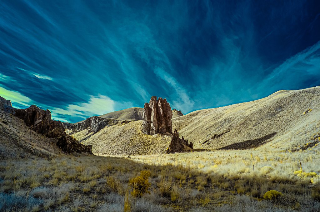 IRC_2081.jpg - Leslie Gulch