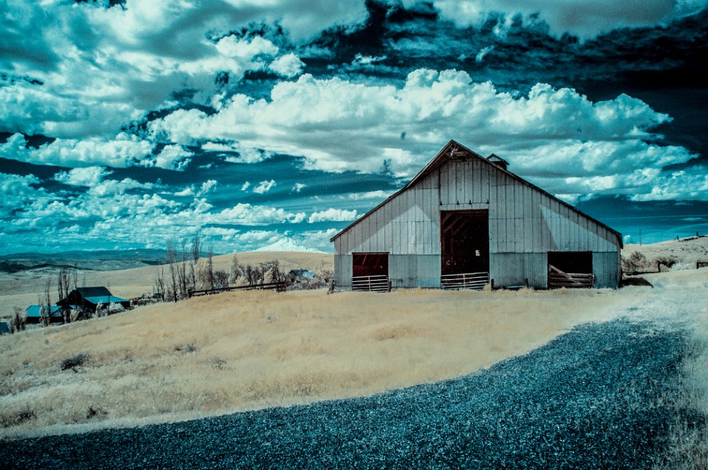 IRC_9617-Edit.jpg - Mt Hood from The Dalles Mountain Ranch