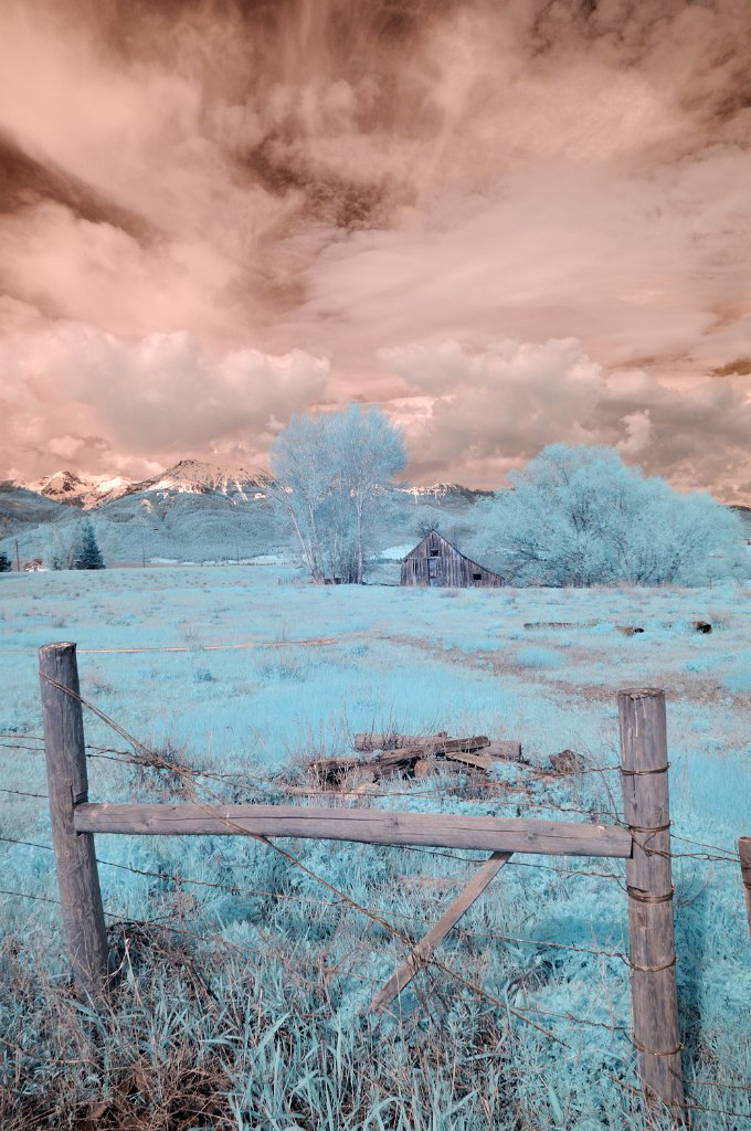 IRC_9696_1.jpg - Abandoned Farm Building, Joseph, OR