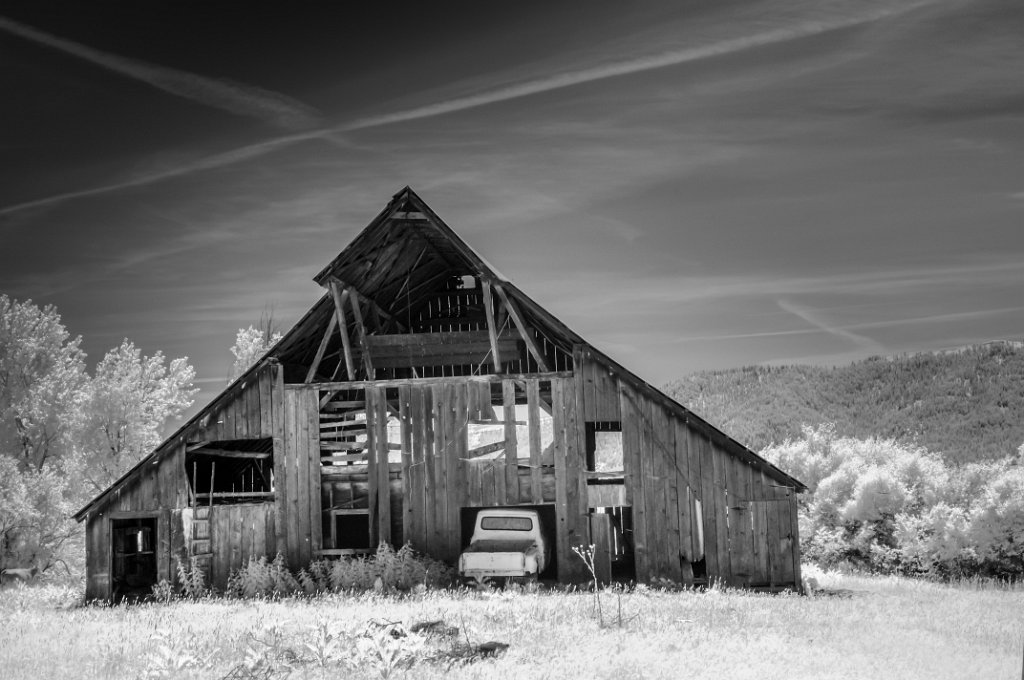 IRC_9760.jpg - Barn Near Halfway, OR