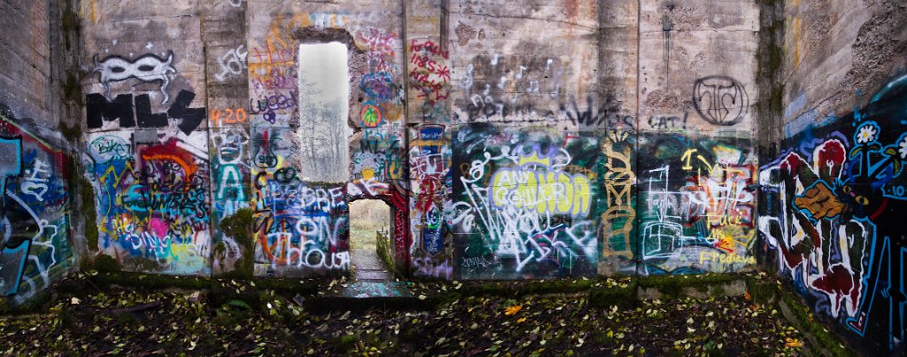 Fuel_Bunker-South_Wall.jpg - Fuel Bunker, Vernonia, Oregon