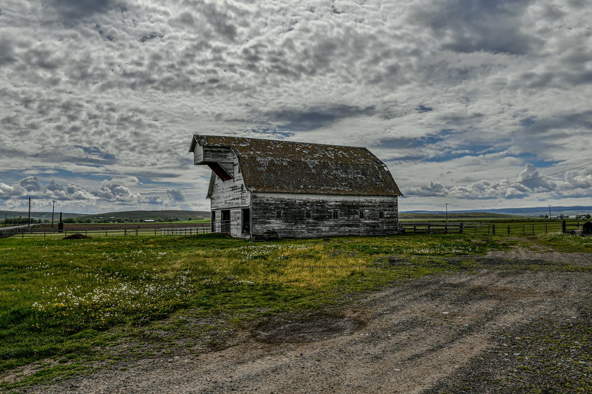 D05_7703-Edit.jpg - Barn, Joseph, OR