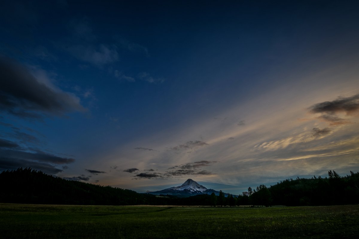 D85_4977.jpg - Mt Hood from Parkdale