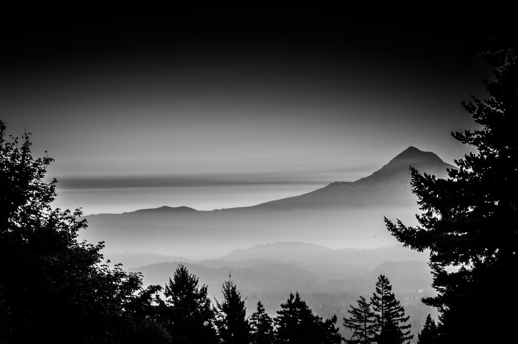 30S_8812.jpg - Mt Hood Sunrise from Council Crest