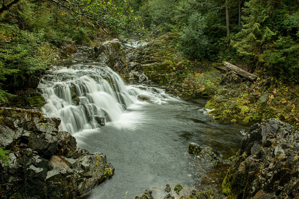 Cascade_de_los_Ninos-0047.jpg - Sawmill Falls