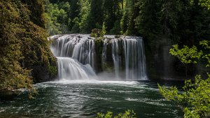 Upper_Lewis_River_Falls-0010