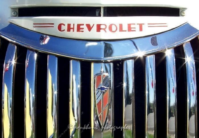 chevvy_grille.jpg