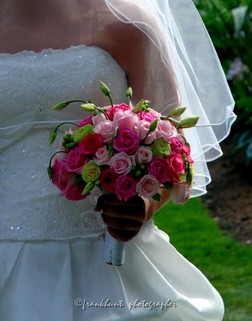 Mari+Jeremy-FLowers.jpg